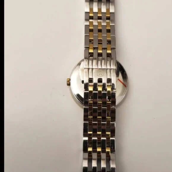 Movado Esperanza, 28 mm stainless steel and yellow gold PVD - Picture 4 of 5